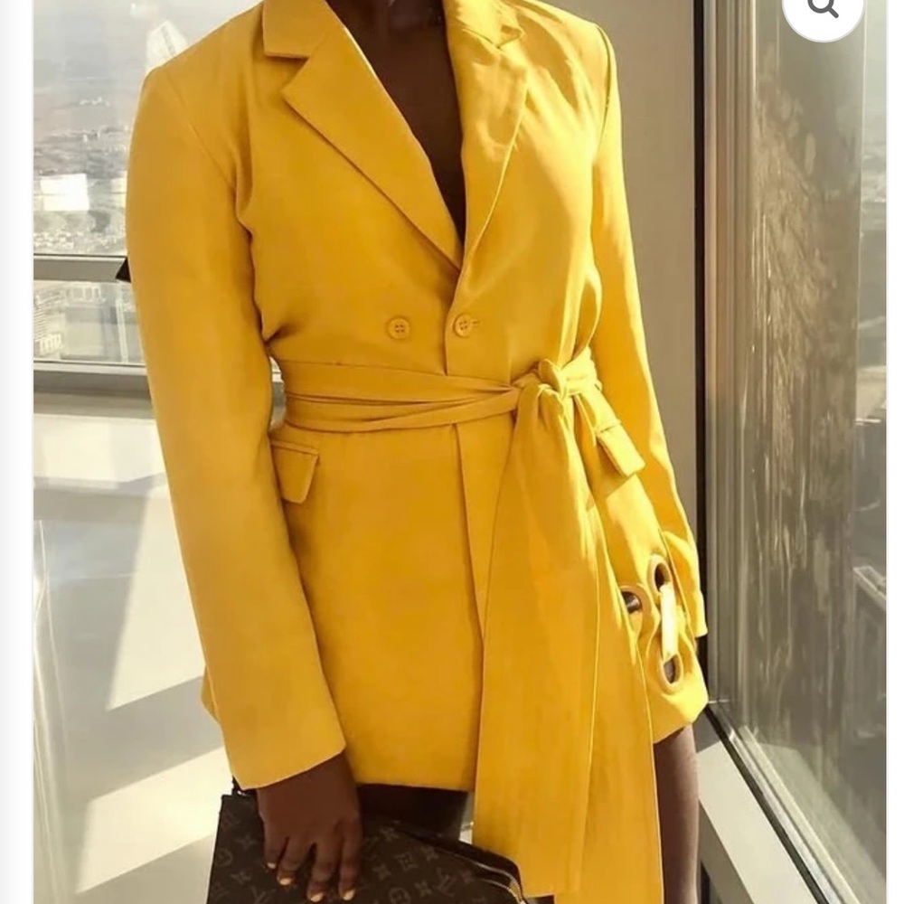 BBXBRAND Bold Yellow Double-Breasted Blazer. NEVER WORN. Brand new.